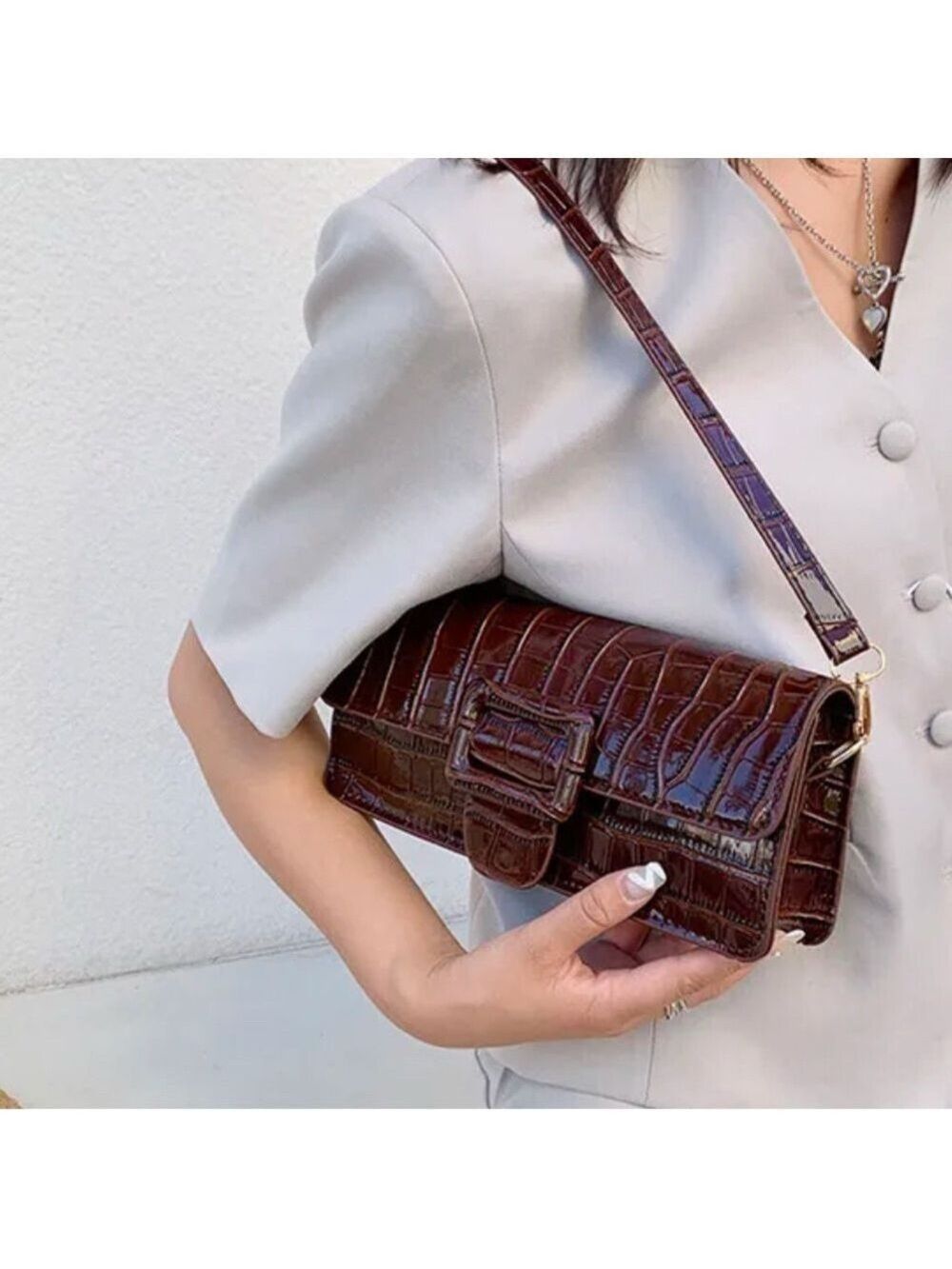 WOMENS SMALL FAUX LEATHER SOLID COLOR VINTAGE STYLE SQUARE ZIPPER UNDER ARM BAG - Picture 3 of 3